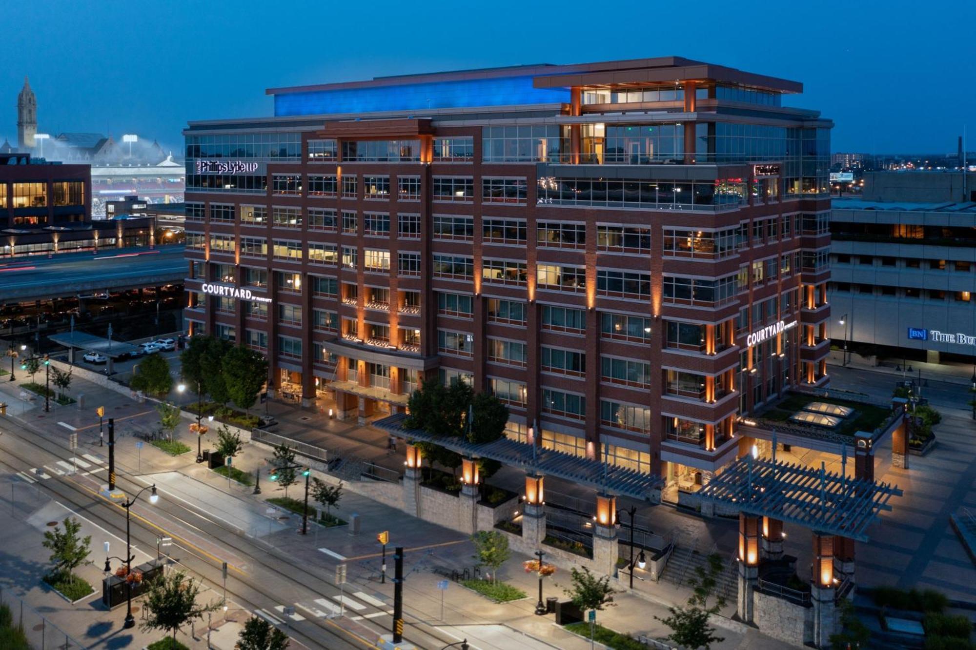 Courtyard By Marriott Buffalo Downtown/Canalside Exterior photo