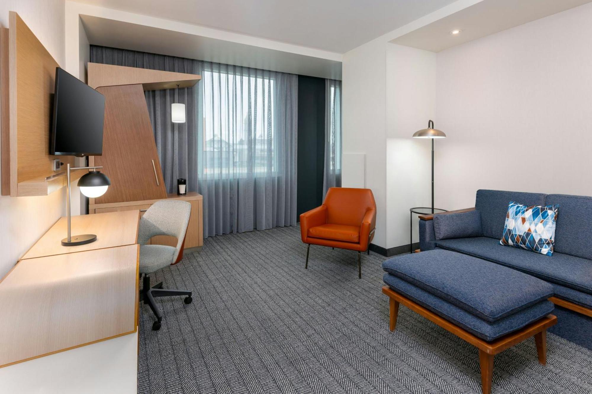 Courtyard By Marriott Buffalo Downtown/Canalside Exterior photo