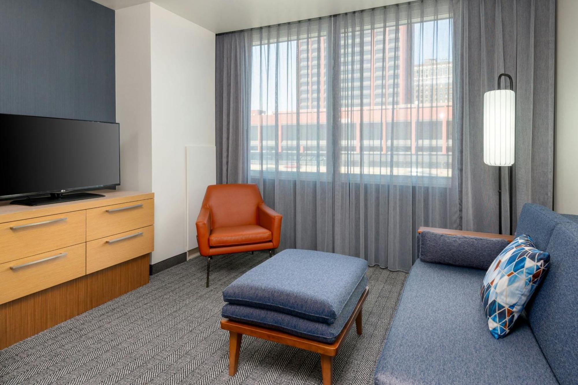 Courtyard By Marriott Buffalo Downtown/Canalside Exterior photo