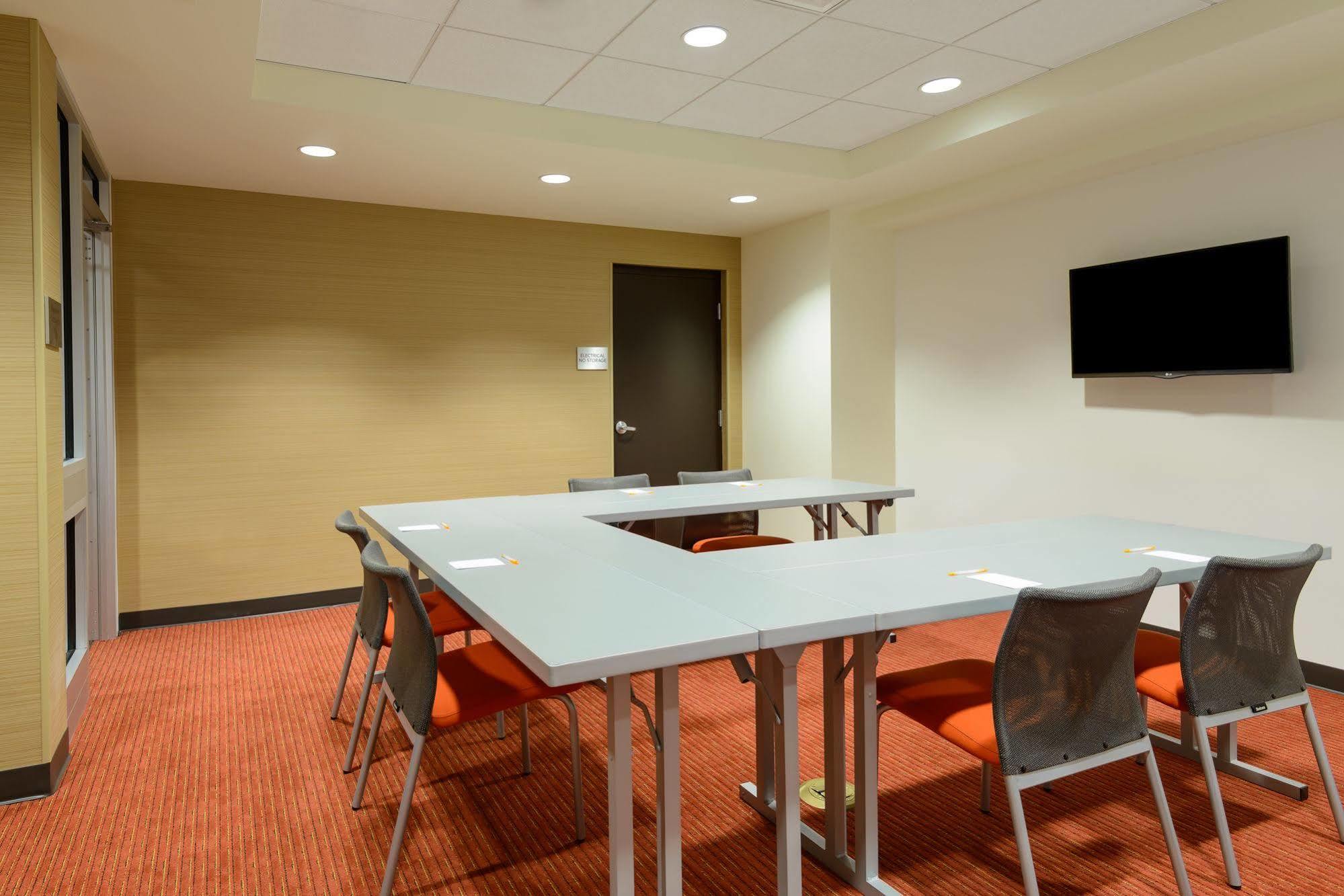 Courtyard By Marriott Buffalo Downtown/Canalside Exterior photo
